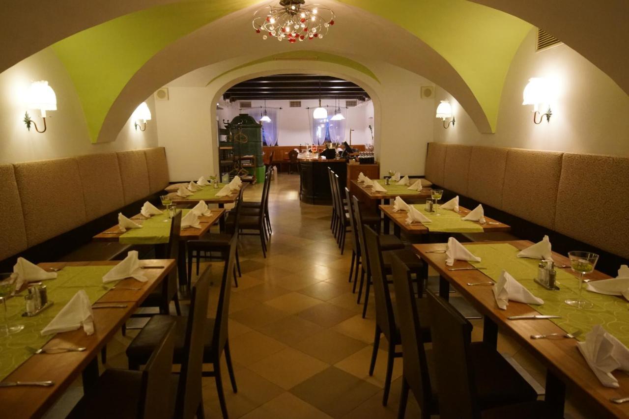 Hotel Ristorante Napoleone Altheim Esterno foto
