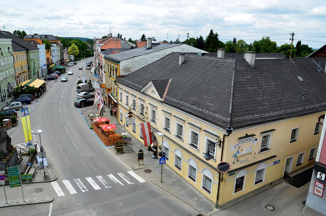 Hotel Ristorante Napoleone Altheim Esterno foto