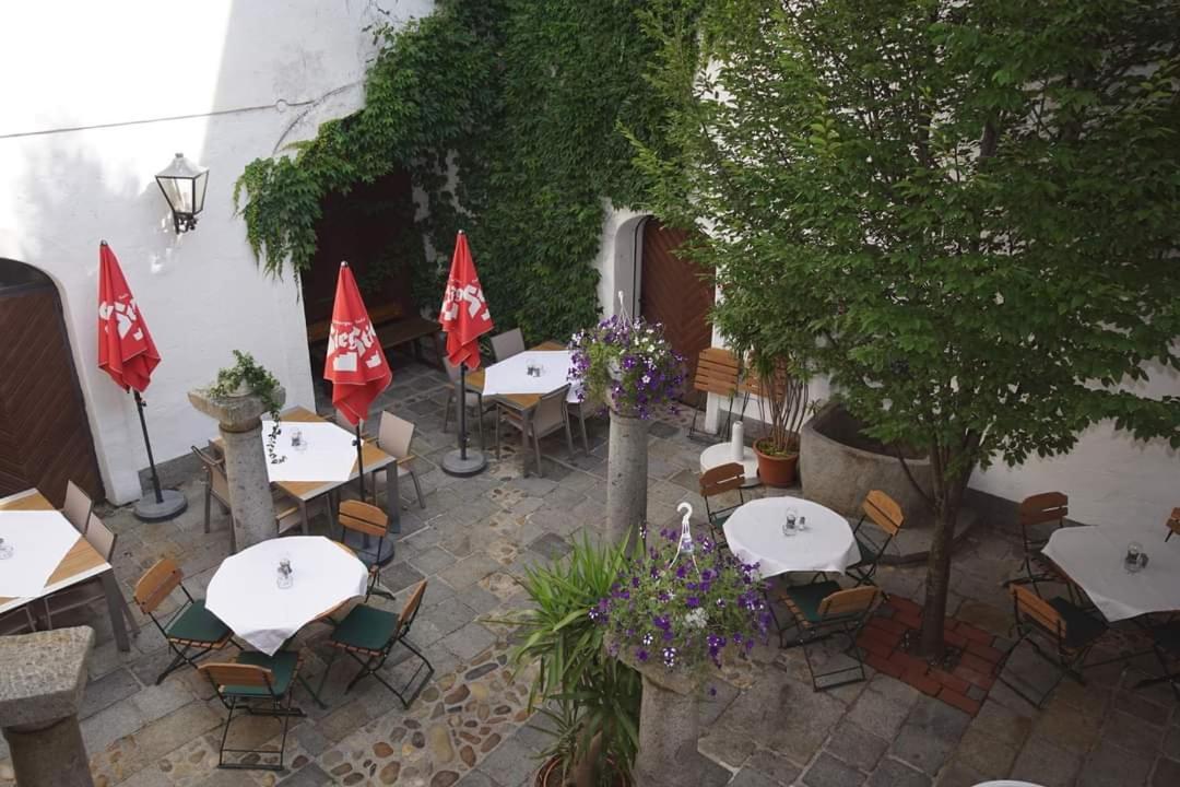 Hotel Ristorante Napoleone Altheim Esterno foto